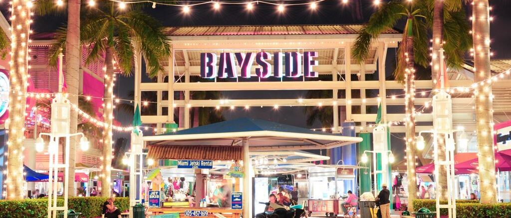 Bayside Marketplace in Miami Florida