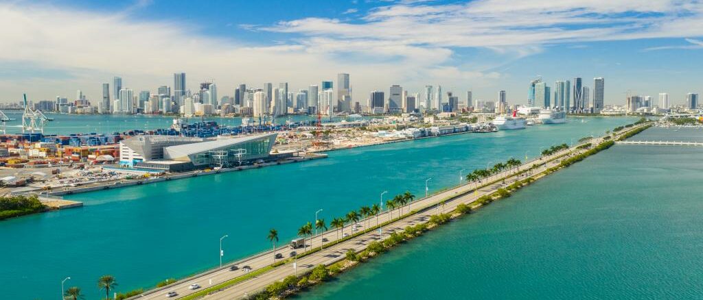 MacArthur Causeway